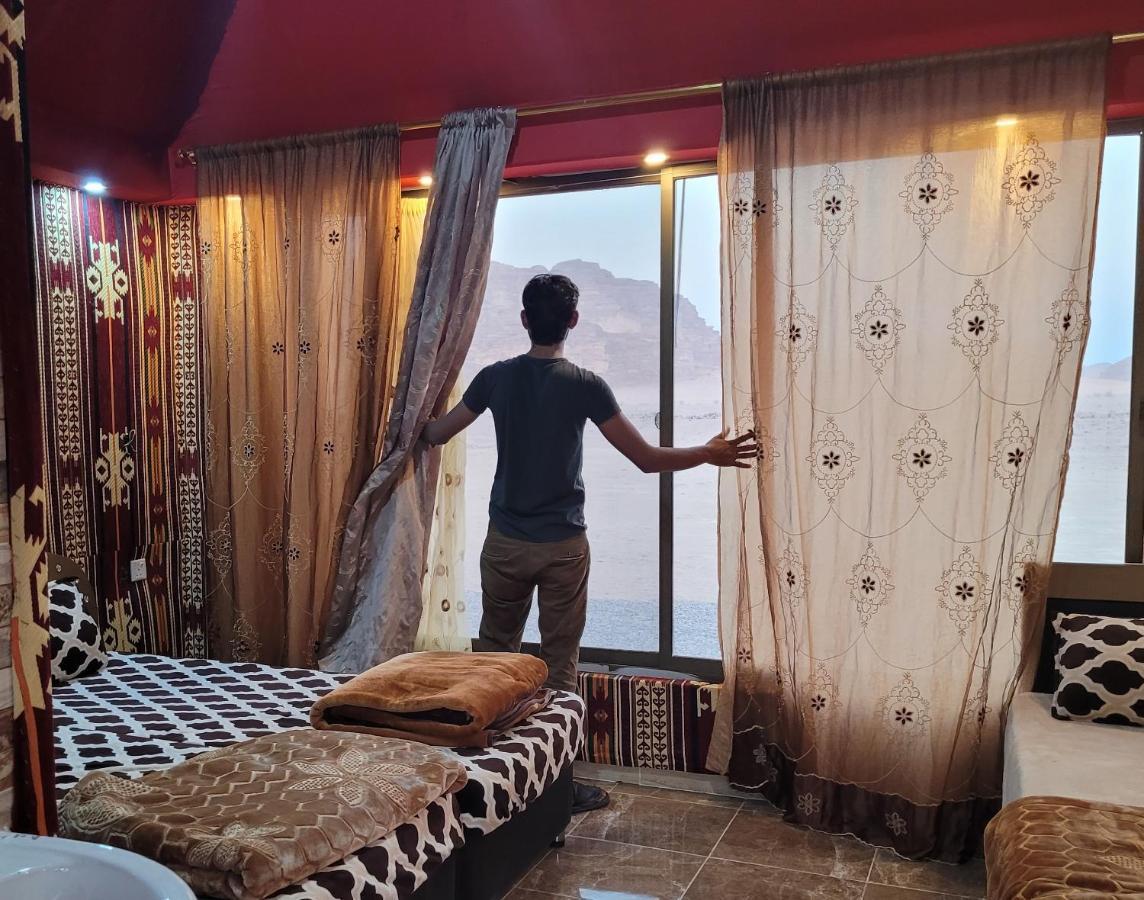 Hotel Shakria Bedouin Life Camp Wadi Rum Esterno foto