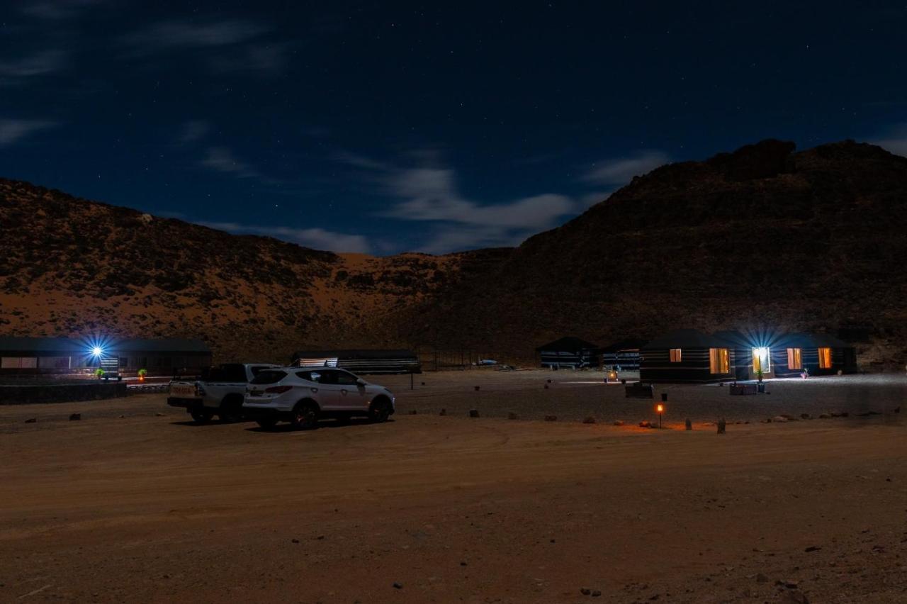 Hotel Shakria Bedouin Life Camp Wadi Rum Esterno foto